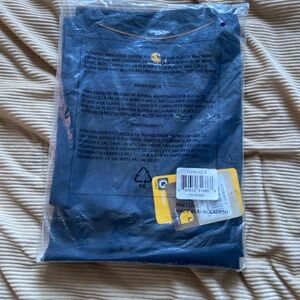 Carhartt Scrubs size small, Navy blue, Brand New.